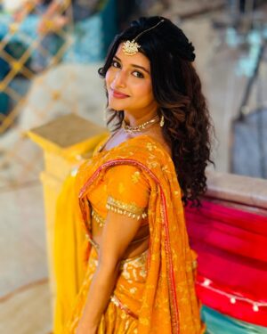 Samridhi Shukla Instagram - Hum dil de chuke sanam 🐣