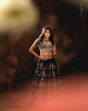 Samyuktha Viswanathan Instagram - @samyukthaviswanathan ✨ Shot for @luhkhaimmakeup ✨
..
..
Styling by @stylingbykarthikaswin ✨
..
..
Makeup & Hair @luhkhaimmakeup ✨
..
..
Outfits @swathiveldandi_official ✨
..
..
Jewellery @shriparamanijewels ✨
..
..
@prachuprashanth_team ✨