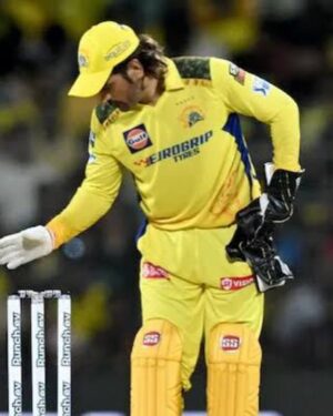 Samyuktha Viswanathan Instagram - Dear Thala,

Still hoping this is not your last year on the CSK Team, but maybe that is wishful (and a tad selfish) thinking. I always liked cricket but you got me to love cricket. It became cinema for me. You are a magnificent player and captain. Above all, a brilliant leader and an inspiration. Supremely and always glad you started and stayed with CSK 💛 I wish your last match was in Chennai with a sea full of yellow (and flashlights) cheering your name as we won. But watching you do your best to save this match will have to do. You are a legend. You always will be.
Thank you for everything. MSD then, now, always 🫡 

(Manifesting meeting you one day, even for a little bit 💫)

#msd #mahi #thaladhoni #chennaisuperkings #yellove #msdianforever #ohcaptainmycaptain