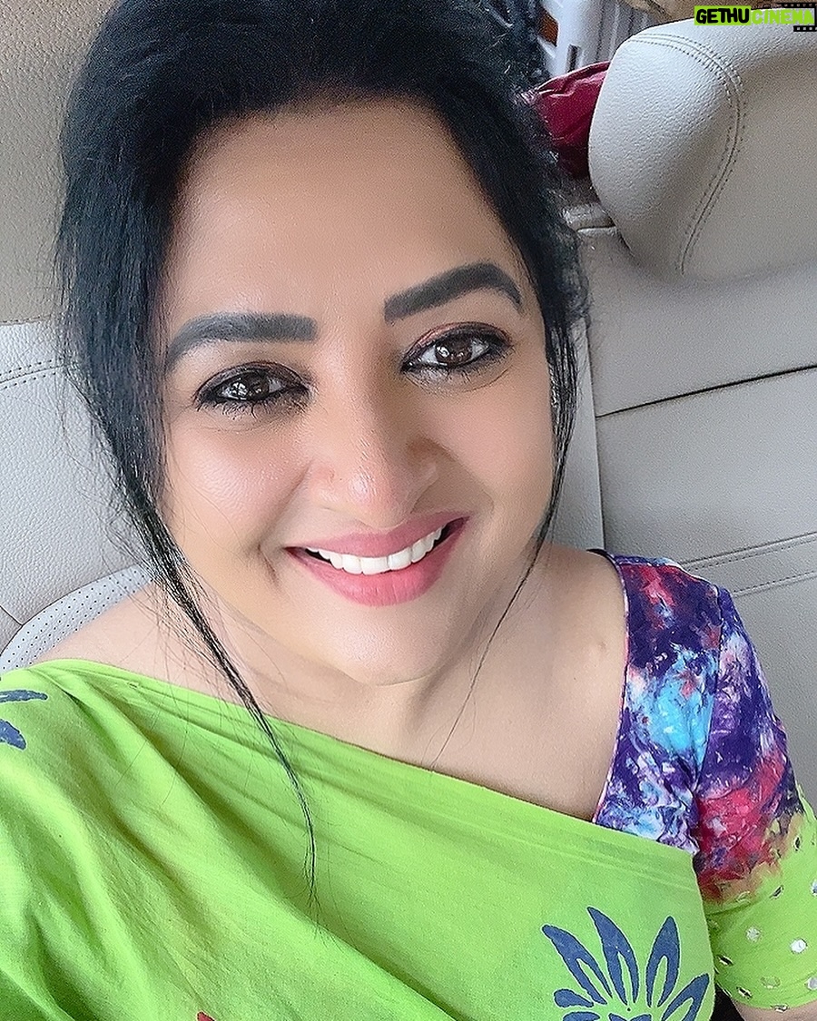 Sana - 1.1K Likes - An earth Angel ,The way she vibes is “Beautiful “
#beauty #selflove #ootd #saree #bright #greenbeauty