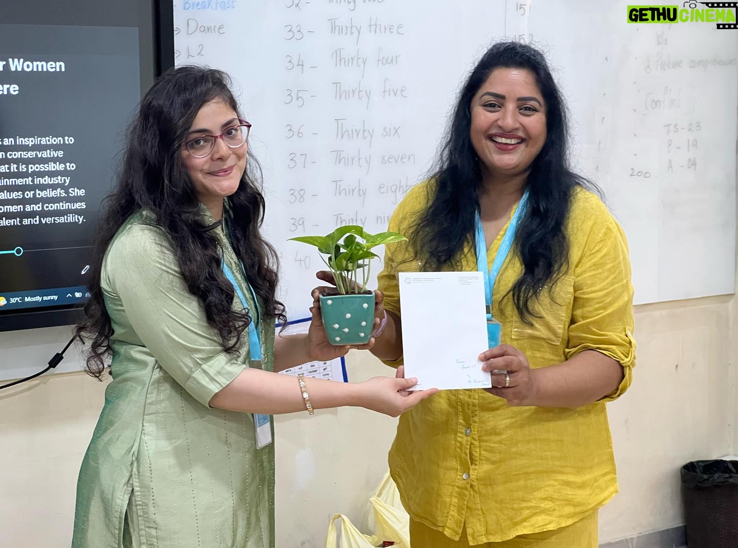 Sana - 1.5K Likes - Honoured to be a guest lecturer at @oakridge_gachibowli sharing knowledge and insights with eager minds.
#kids #school #positive #inspring #knowledge #story’s #studies #brilliantkids #students #best #teachers