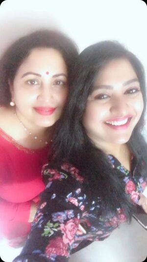 Sana Instagram - She is the best person in n out..Happiest Birthday forever my dear Sana😘🎂🎉❤️
Stay blessed 🙌