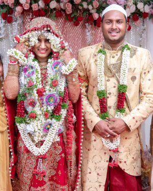 Sana Instagram - Wishing you both a very happy marriage anniversary ..God bless you both always with love and happiness…lots of love and blessings ❤️🎂💐🎉🍫🎁🌹🎈 @sameerasherief @syedd_annwar ..