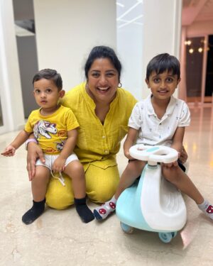 Sana Instagram - I truly enjoy,cherish and love spending time with my kids,How blessed I am #kids #grandchild’s #fun #play #games #instagramkids #instagrampicture
