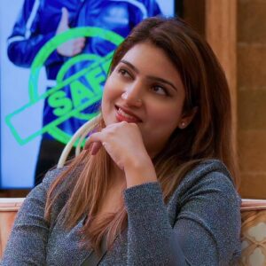 Sana Raees Khan Instagram - Oh!! This smile…
Guys running out of captions! Suggest anyone? 🤎

#biggboss17 #bb17 #teamsana #sanaraeeskhan #srkwarriors #srk #jiocinema #colorstv #salmankhan