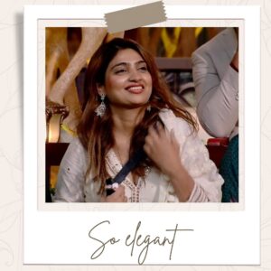 Sana Raees Khan Instagram - So Beautiful, So Elegant just looking like a WOW…💗
.
.
Outfit @sonamlabel 
Jewellery @aesana0710
.
.
@colorstv @beingsalmankhan @officialjiocinema @endemolshineind
.
.
#sanaraeeskhan #sanaistheboss #bb17 #dildimaagaurdum #colors #salmankhan #jiocinema #keepsupporting #srk #srkwarriors