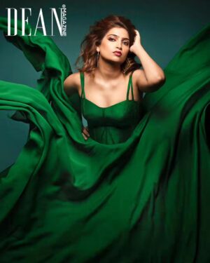 Sana Raees Khan Instagram - @sanaraeeskhan slays on our latest cover! 💃
.
Photographer: @dabbooratnani 
Stylist: @iamkenferns 
Hair & Makeup: @cristianbuca
Artist reputation management : @shimmeryentertainment
.
Events 
@hoifashionweeklondon 
@thefashionlifetour 
.
#DeanMagazine #sanaraeeskhan #dabbooratnani #Hollywood #bigboss #FashionGlam #deancelebritymagazine