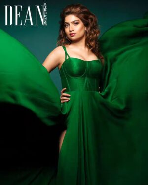 Sana Raees Khan Instagram - @sanaraeeskhan slays on our latest cover! 💃
.
Photographer: @dabbooratnani 
Stylist: @iamkenferns 
Hair & Makeup: @cristianbuca
Artist reputation management : @shimmeryentertainment
.
Events 
@hoifashionweeklondon 
@thefashionlifetour 
.
#DeanMagazine #sanaraeeskhan #dabbooratnani #Hollywood #bigboss #FashionGlam #deancelebritymagazine