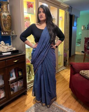Sanah Kapur Instagram - Can you fill in the words that haven’t left my mouth yet ?

#saree #dressup #ootd #trials #excitement #nofilter