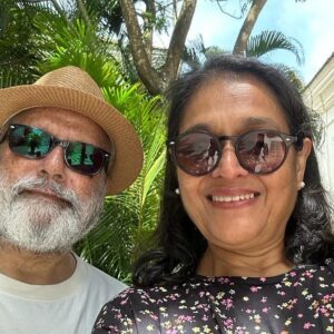 Sanah Kapur Instagram - From sunsets to selfies…there are no 2 people more perfect than my adorable parents…you guys for me will always be the definition of love…wishing you both a very very happy anniversary 🥳🎂💃🏽🥰😘♥️love you always…

#AnniversarySpecial #famjam #family #love #bond #thesetwo #happiness #preciousmoments