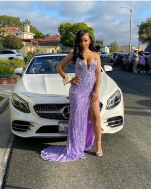 Sanai Victoria Instagram - prom dumppp💜🤗

#prom2k24 #harvardwestlake 
mua: @megdi_tedla_mua 
hair: @michellbailey 
dress: @ashleylauren
