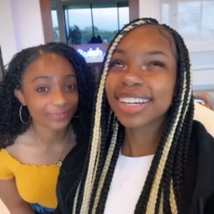 Sanai Victoria Instagram - You so crazy 😜😃 @wish @officiallydaitime 
•
What color is the wall behind us? Wrong answers only! 🤪
•
•
 #wish #explore #explorepage #sanaivictoria 🥰