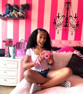Actress Sanai Victoria HD Instagram Photos and Wallpapers January 2020