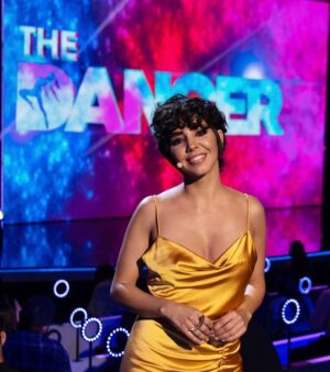 Sandra Cervera Instagram - 💕EL LUNES MÁS Y MEJOR! 🌈👯‍♀️🚀 Gracias por todos los mensajes bonitos, y os aseguro que disfrutaréis muchísimo de todo lo que llega! 👯‍♀️ REGARGUEN PILAS EL FINDE para @thedancertve 🌈💕🌈👯‍♀️💕

@fremantleesp 
@rtve 
#thedancer 
#disfrutandomil