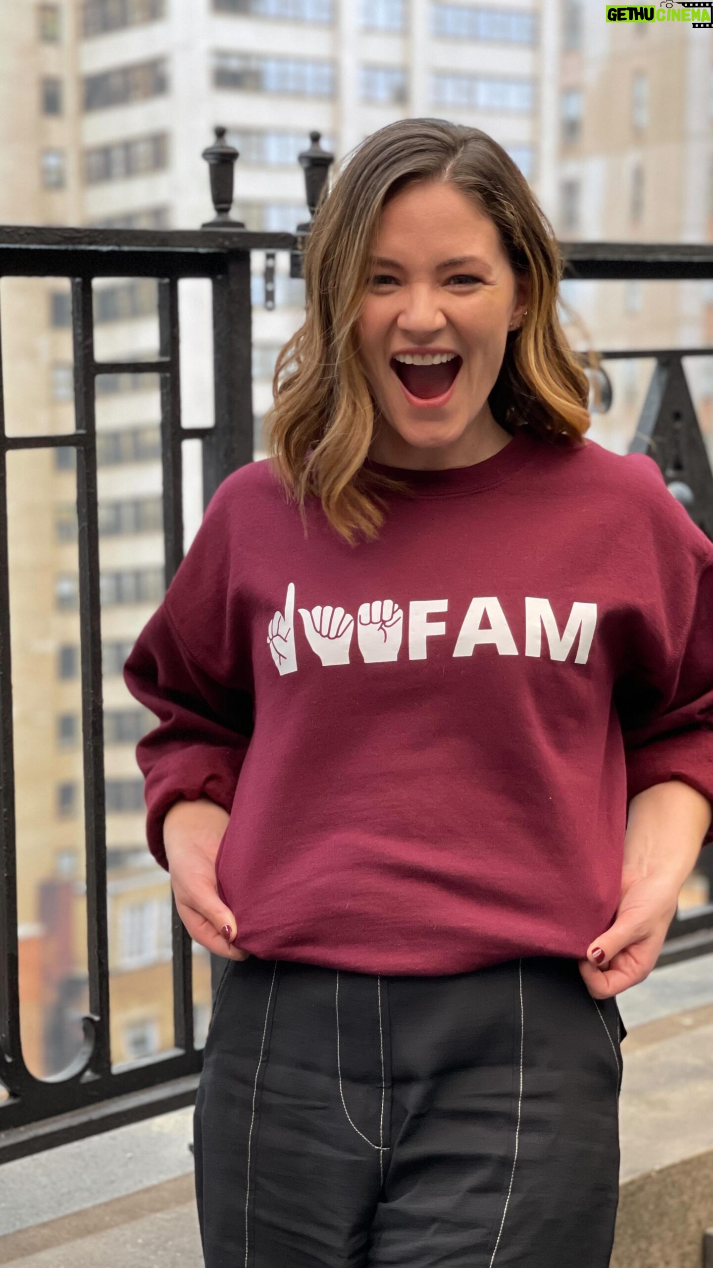 Sandra Mae Frank - 2.7K Likes - Big news!!! We are so excited our first Girl and Creativity collaborated with @sandramaefrank she’s playing in that tv show called @nbcnewamsterdam! Check it out!
.
.
.
.
.
.
.
#girlandcreativity #damfam #newamsterdam #nbc #tvshow #deafcreator #deafactress #sandramaefrank #deafcommunity #deafawareness #deafartist #deaftalent #asl #signlanguage #supportsmallbusiness #smallbusinessowner #smallbusiness #deafownedbusiness #womeninbusiness #smallbizsquad
