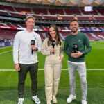 Sandra Díaz Arcas Instagram – Iguálame tus compis de trabajo 🤩
LISTOS para el derbi en @dazn_es 🔥