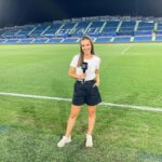 Sandra Díaz Arcas Instagram - Fotos que no subí de nuestro primer día 🤍 (Era la vuelta al cole y estaba demasiado concentrada🤪) Y mientras la mayoría de vosotros seguís en la playa, mañana nos vemos en la jornada 2: Almería-Real Madrid en @dazn_es 🙌🏽 . . . #LaLigaenDazn #fútbol #ligaeasports #getafebarça #jornada1 #coliseum
