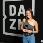 Sandra Díaz Arcas Instagram - Feliz y con una sonrisa de oreja a oreja desde que sé que voy a formar parte del equipazo de Dazn para contaros La Liga cada fin de semana 💛 Gracias a todos por el cariño, una vez más 🫶🏽 P.D. ¡Nos vemos por los estadios! 🏟⚽️