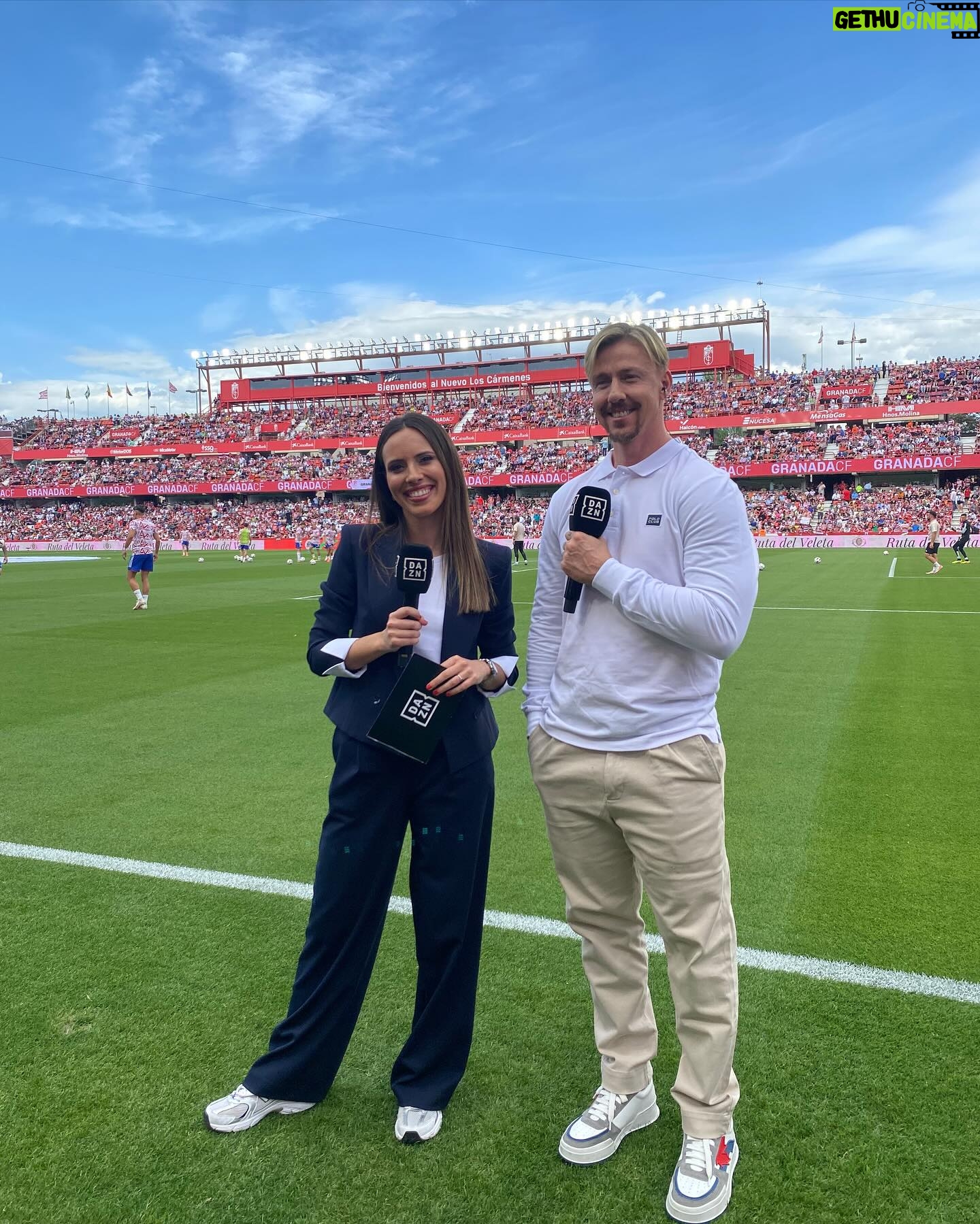 Sandra Díaz Arcas Instagram - Empezamos a entrar en la recta final y nos vamos despidiendo de estadios y ciudades. Granada, volved pronto a Primera ❤️