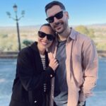 Sandra Díaz Arcas Instagram – Cuando vinimos aquí, Agus ni siquiera me había pedido matrimonio aún. Yo quería que conociera nuestro Santuario de La Fuensanta y ver si le parecía un sitio tan bonito y especial como a mí. 

Porque una cosa sí tenía clara. Si alguna vez me casaba, lo haría ahí y con él. 

Pues en 365 días, estaré entrando por esa puerta vestida de blanco 👰🏽‍♀️ ⛪️