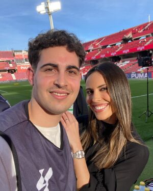 Sandra Díaz Arcas Instagram - Hacemos una pequeña pausa y enseguida estamos de vuelta 😉
Finde de descanso por delante y a por la recta final de la temporada. 
No queda NADA 🫠
(PD:El solecito y buen tiempo de Granada me dio la vida)