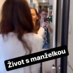 Sandra Nováková Instagram – Kdo z vás to zná 🙈🙋‍♂️ #manzelka #makeup #makeuptutorial #wife #family #ceskyholky