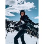 Sandra Nováková Instagram – On the slope🤍🖤 

#dolomites #alps #mountain #paradise #ski #sportalm @davidsport_praha @davidsportcz