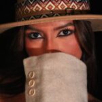 Sandri Oliveira Instagram - É um prazer enorme estar na Chapada dos Veadeiros esse feriado para a imersão musical e cultural @soundsofquartzo ! Ontem tivemos uma abertura e celebração com Vintage e hoje começa mesmo o festival. Animada por aqui! Look: @luakan_ Cupom: SANDRI10 Vídeo: @gabrielcavalcante