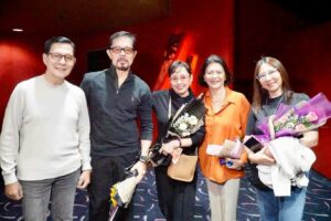 Sandy Andolong Instagram - Block screening early tonight for @sgt.pepper8 @rosavilmasantosrecto’s supporters🎥🎬🍿Maraming salamat sa lahat ng nanuod at manunuod pa ng @whenimetyouintokyofilm🎞️ Extended po  ang screening ng whenimetyouintokyofilm😊👍🏻 Super salamat sa patuloy na pagmamahal at suporta ng mga bumuo at dumating sa block screening tonight lalo kina @lhen23_ @tuwingumaga @emmalagrimas @krisbajiolaygo❣️🥰 Special thanks too to @toniroseramos for helping the group😊Thank you very much again @rosavilmasantosrecto @tirsocruziii @lynncruz525 @redgiemagno for the surprise appearance❤️ Vi ikaw naman naka prank kay Bo pati na rin sa akin😄🫶🏻