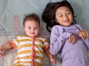 Sandy Andolong Instagram - Amelia and Azariah💞💞💞