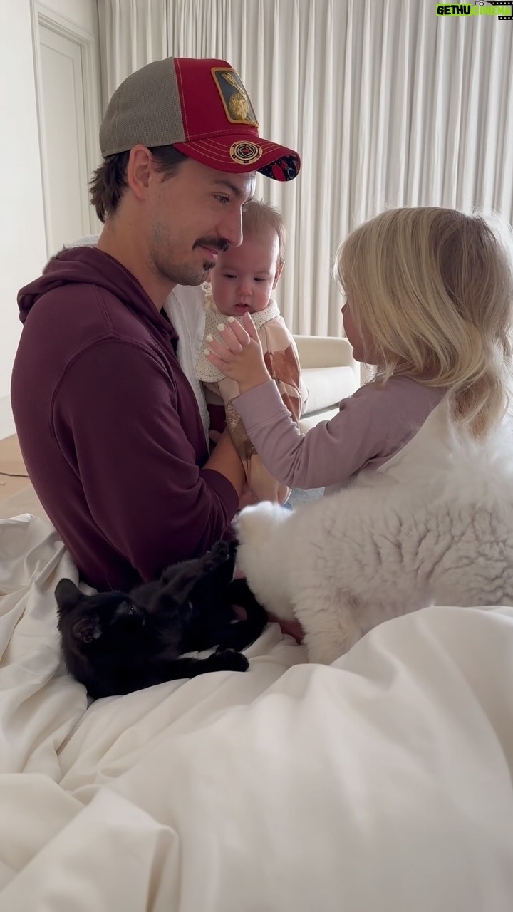 Sanela Diana Jenkins Instagram - very busy morning in our bedroom lol