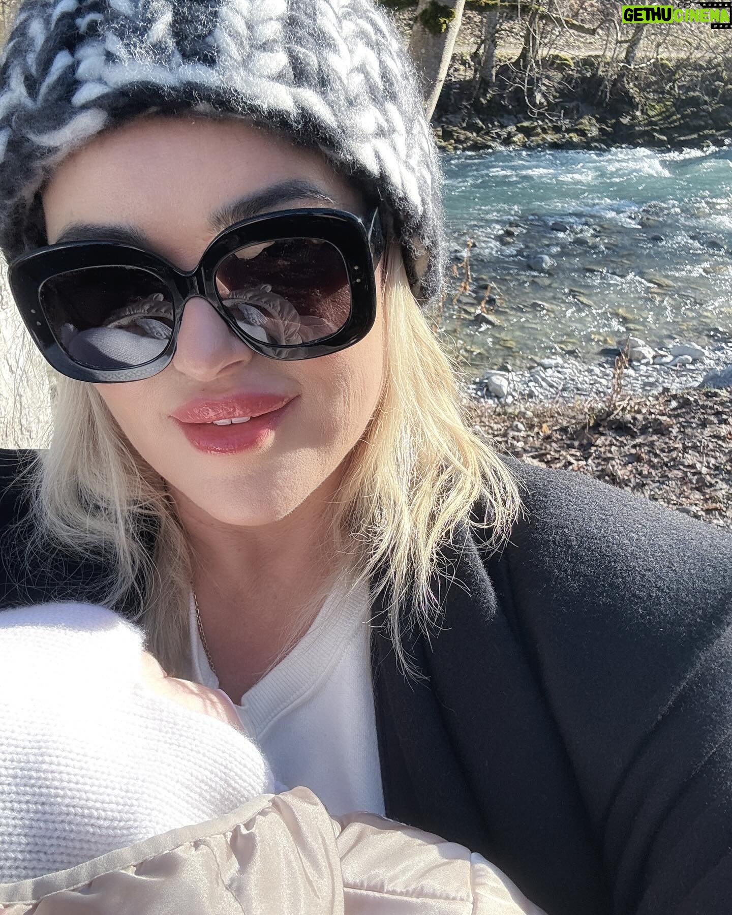 Sanela Diana Jenkins Instagram - just beautiful 😍