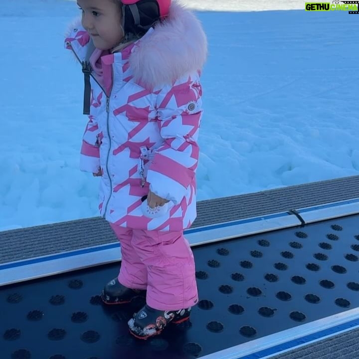Sanela Diana Jenkins Instagram - How many people does it take to dress 3 year old for skiing lol
