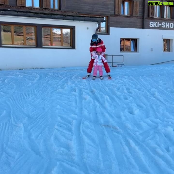 Sanela Diana Jenkins Instagram - How many people does it take to dress 3 year old for skiing lol