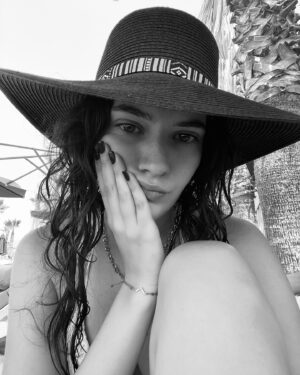 Sanem Babi Instagram - summer child 🧜🏼‍♀️