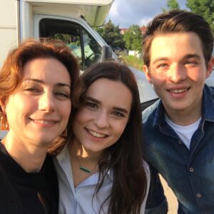 Sanem Çelik Instagram - Sezon sonu halleri 🤗Cancan ile Ececan, yetenekli, guzel kalplilerim💋