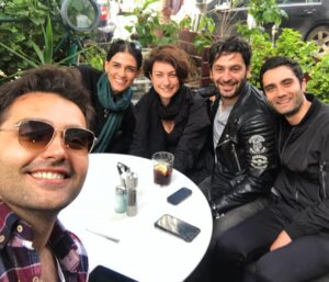 Sanem Çelik Instagram - Aşk çoğalır...😍