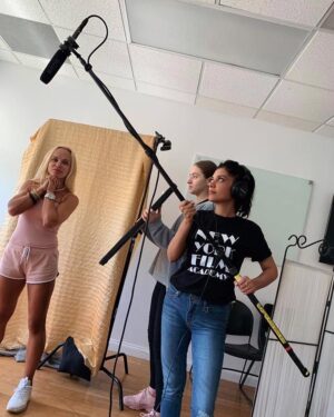 Sangeeta Krishnasamy Instagram - #throwback that feels like yesterday, how has it been 4 years already?? @newyorkfilmacademy 🫂 #learningfilmmaking