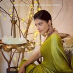 Sangeeta Krishnasamy Instagram - 💚 @brriyanjohn #sareelove @thaaraz