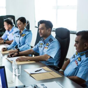 Sangeeta Krishnasamy Instagram - Airforce #selagibernyawa is now on @netflixmy @mzulkarnainazhar @multimedia_entertainment, jadi kita belanja gambar bts la ye 😉