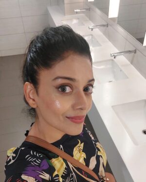 Sangeeta Krishnasamy Instagram - Hello.