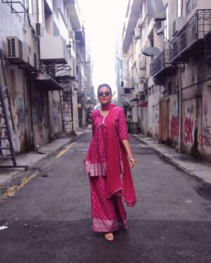 Sangeeta Krishnasamy Instagram - The category is - #ethnicwear 

@naaz.trendz #palazzo #salwarsuits