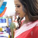 Sangeetha V Instagram - Had a great experience in VELAVAN STORES variety of collections,colorful Sarees,different different designs and lots and lots for whole family ❤️❤️ . Thanks for this wonderful costume from Shreedevi Designer’s at Sree vasta garden ,Coimbatore @velavanstoreschennai Contact us : 91 9940 527400, 88831 95750 Velavan Stores Now at 73,Usman Road, TNagar, Chennai
