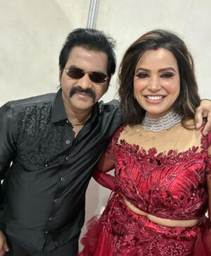 Sangeetha V Instagram - ❤️🖤❤️🖤❤️❤️🖤
Thanks for this attractive and unique costume for both of us in our favorite color from @frontiers_fashion_lounge and gorgeous jewelry from @fineshinejewels 🖤❤️