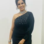 Sangeetha V Instagram - Never underestimate the power of dreams and it come true happy to be a part of Behindwoods for giving Suprise to my love❤️. @behindwoodsofficial . . Hairdo by @mahi_hairdo Jewelry by @fineshinejewels Costume designer by @dharaniofficialpage