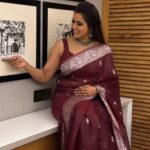 Sangeetha V Instagram - Chill and pose for a picture ✨✨✨ Thank you @classicthreads2023 and @mdilipachar for the wonderful sarees ❤️❤️. Guys check out @classicthreads2023 page for various collections of sarees for your wonderful occasions❤️❤️