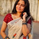 Sangeetha sai Instagram - மலரே ❤️❤️❤️ @jagasree_collections