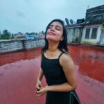 Sangeetha sai Instagram - நீ வரும்போது நான் மறைவேனா ⛈️⛈️⛈️⛈️