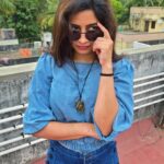 Sangeetha sai Instagram – Amidst the perfect shoot days, some imperfect pics 😉😉

#selflove#loveyouforwhatyouare#universelovesme