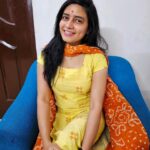 Sangeetha sai Instagram - Poojai done 🌻🌼💐🌺 #sangeetha #navratrispecial #divineguidance